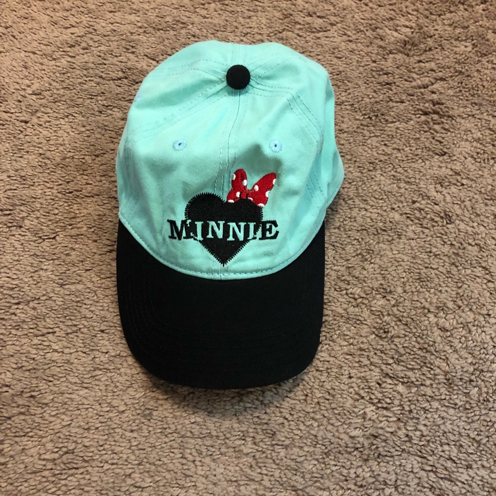 Women’s Disney Minnie Mouse hat